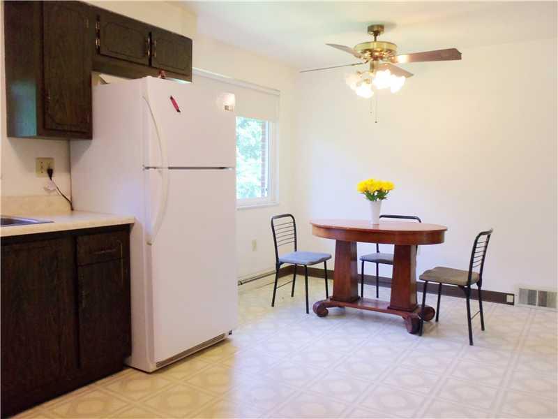 527 Old Hickory Ridge Road Washington, PA 15301 - Photo 8 of 21 Kitchen.