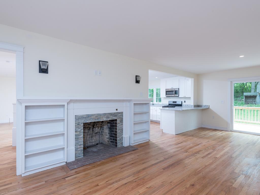 211 Southside Road York, ME 03909 - Photo 7 of 32