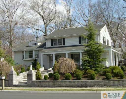 374 Gerry Road North Brunswick, NJ 08902 - Photo 1 of 8 Gallery Image 1