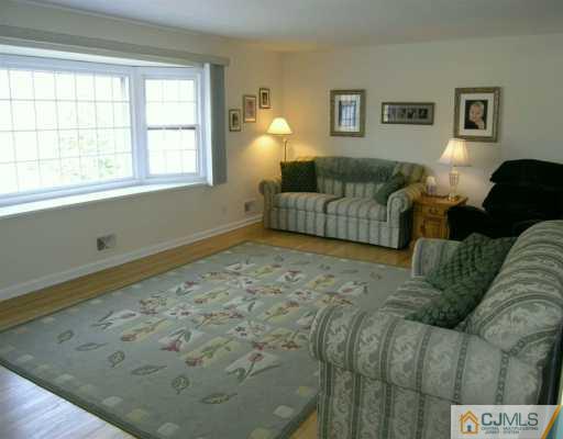374 Gerry Road North Brunswick, NJ 08902 - Photo 3 of 8 Gallery Image 3