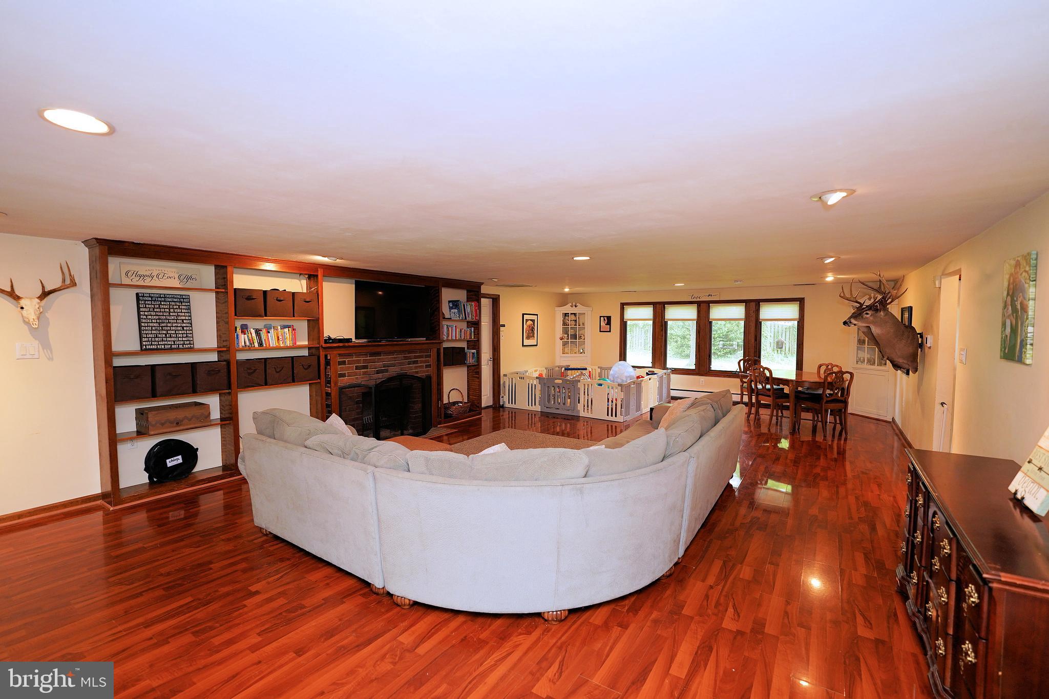 1015 Bear Tavern Road Ewing, NJ 08628 - Photo 5 of 30