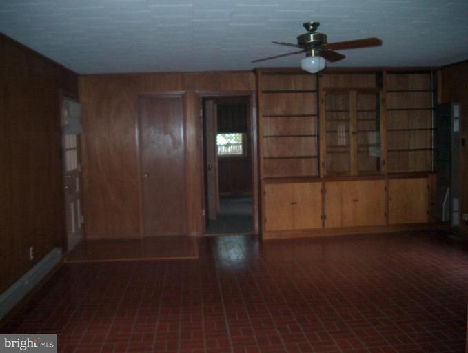 2105 Reedie Drive Silver Spring, MD 20902 - Photo 3 of 7 Family Room