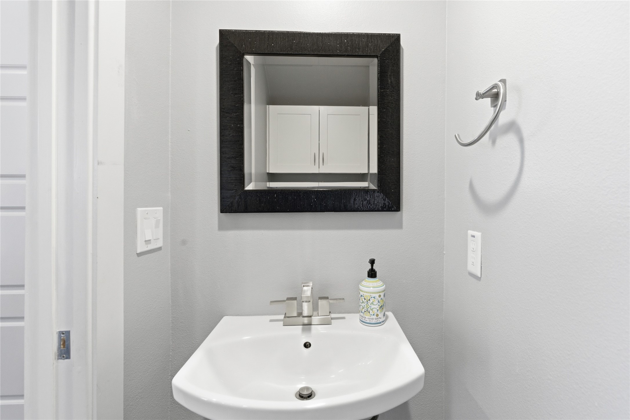 2202 Willow Street, Unit B Austin, TX 78702 - Photo 8 of 21 Bathroom featuring a sink