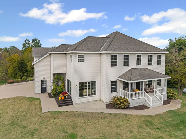 $699,900 | 34823 Highway 15, Kimball, MN 55353