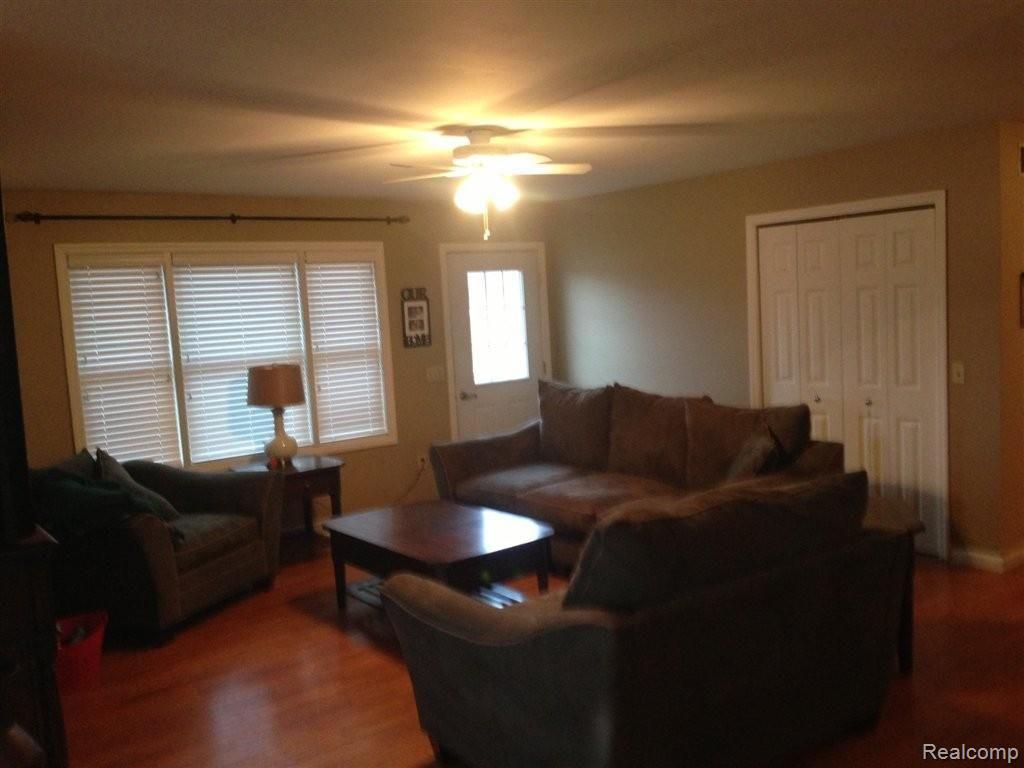 3947 South Sandusky Road Peck, MI 48466 - Photo 13 of 13 IMG_0428.JPG