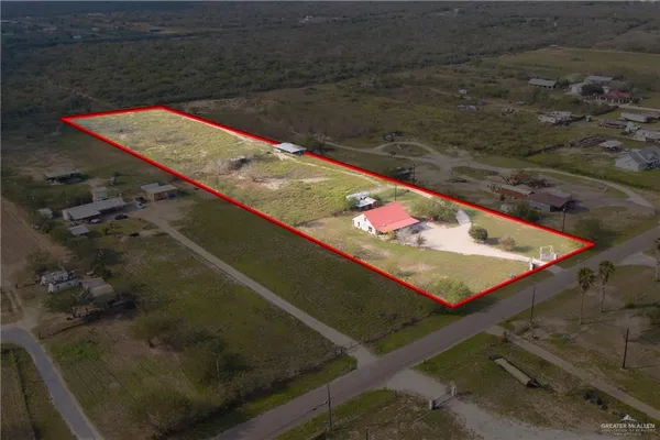 a view of an outdoor space