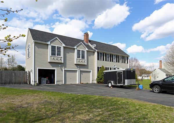 2 Henrys Path Upton, MA 01568 - Photo 2 of 4 Gallery Image 2