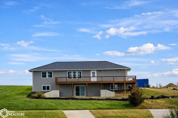 $345,000 | 1000 Lake Circle, Ellston, IA 50074