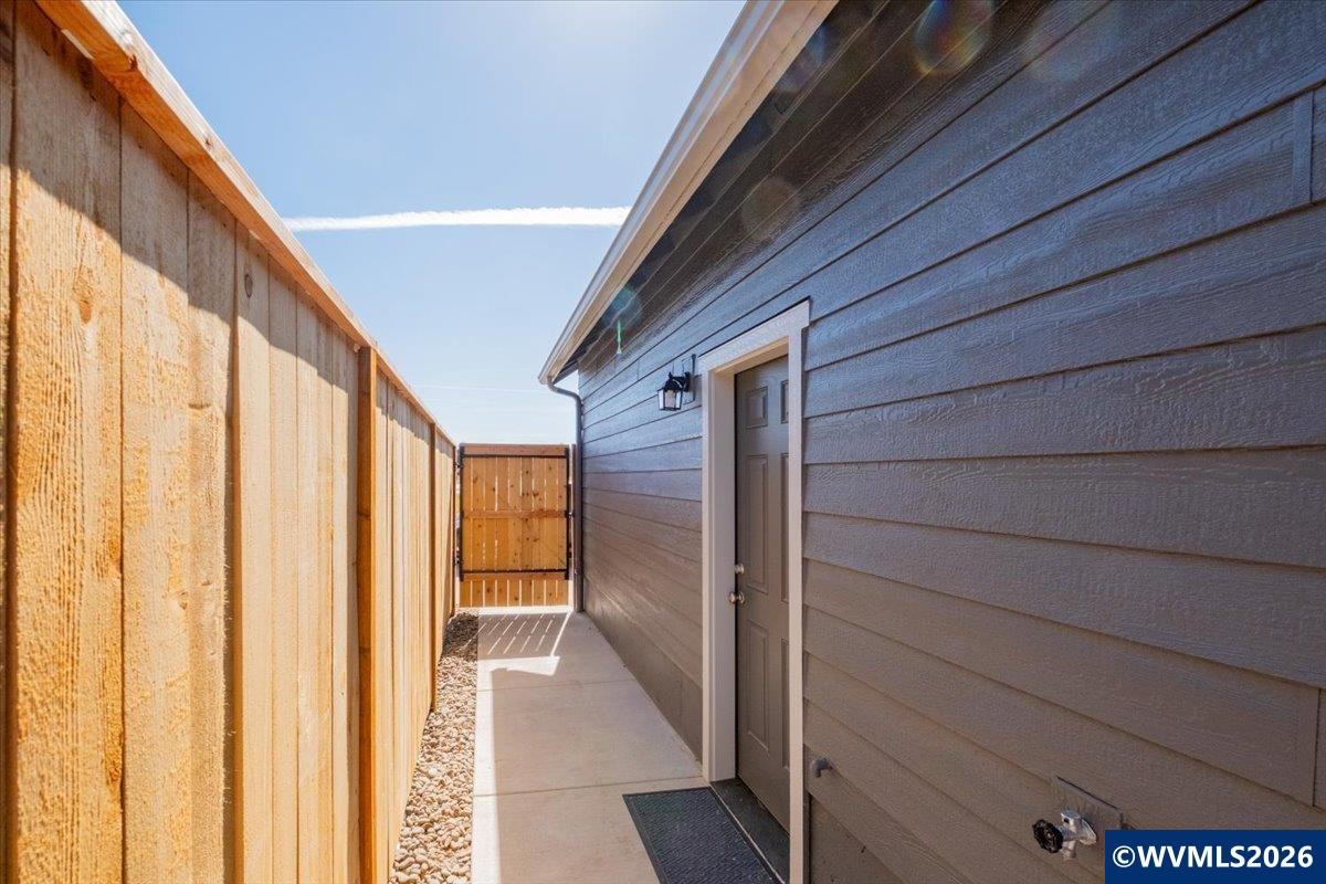 4747 Harrier Street Albany, OR 97322 - Photo 37 of 42