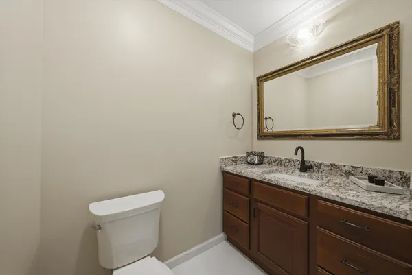 $550,000 | 24 Burning Bush Trail, Crystal Lake, IL 60012
