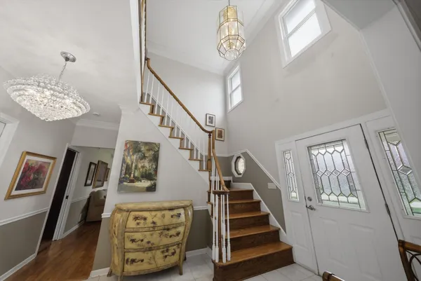 $550,000 | 24 Burning Bush Trail, Crystal Lake, IL 60012