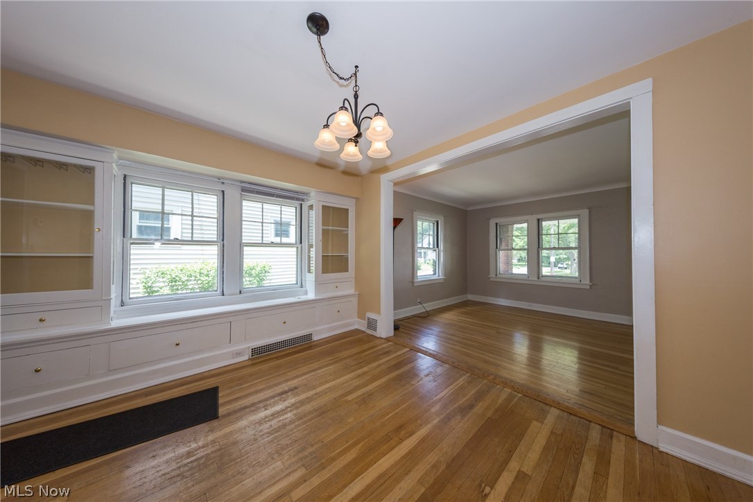 3022 Kensington Road Cleveland, OH 44118 - Photo 7 of 24