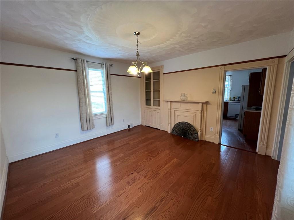 925 Walnut Street Springdale, PA 15144 - Photo 3 of 15 Gallery Image 3