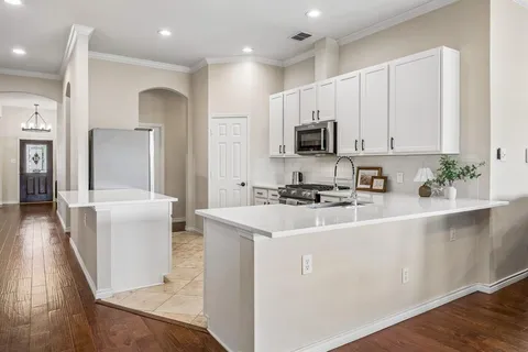 $425,000 | 9118 Rainland Court, Arlington, TX 76002