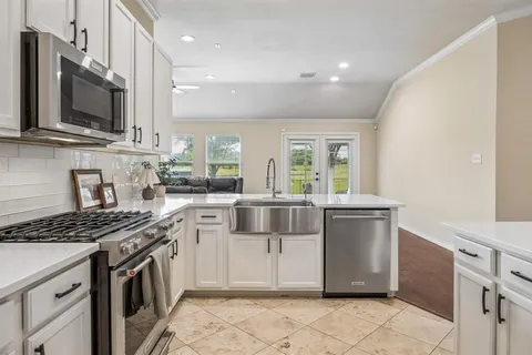 $425,000 | 9118 Rainland Court, Arlington, TX 76002