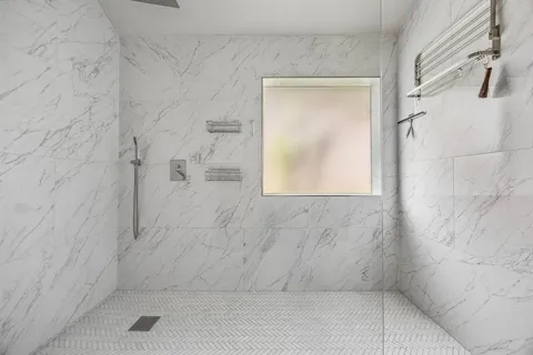 $425,000 | 9118 Rainland Court, Arlington, TX 76002