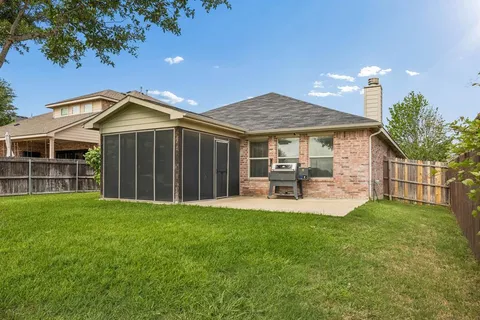 $425,000 | 9118 Rainland Court, Arlington, TX 76002