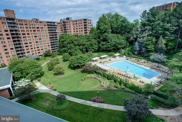 $575,000 | 4201 Cathedral Avenue Northwest, Unit 124E, Washington, DC 20016