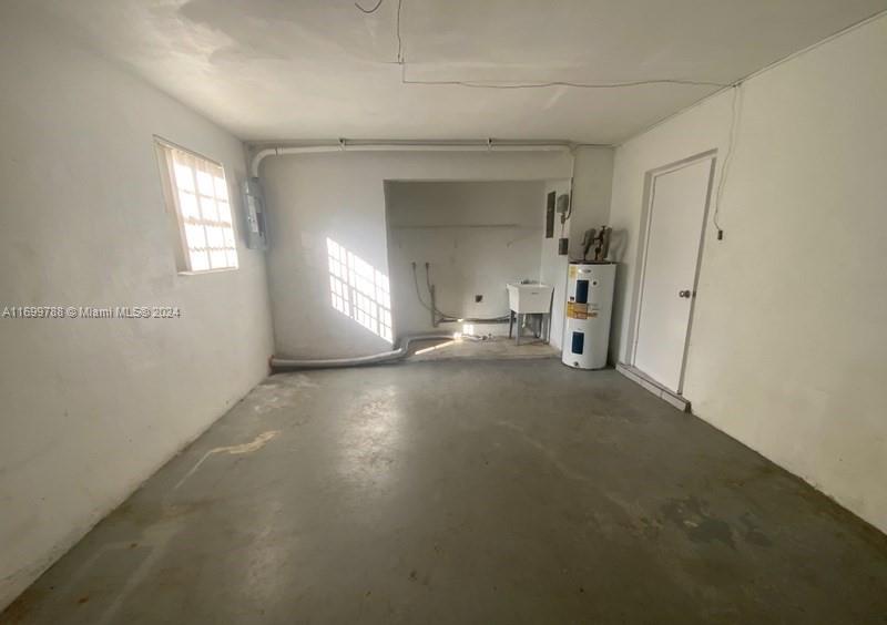 4308 Adams Street Hollywood, FL 33021 - Photo 19 of 21 a view of a livingroom with furniture