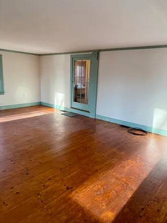 $189,499 | 46 Colrain Street, Greenfield, MA 01301