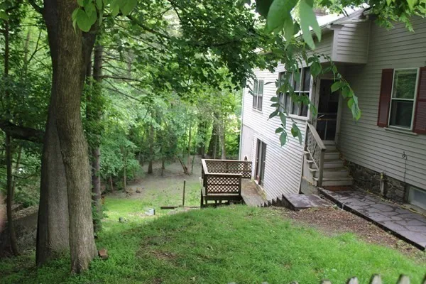 $189,499 | 46 Colrain Street, Greenfield, MA 01301