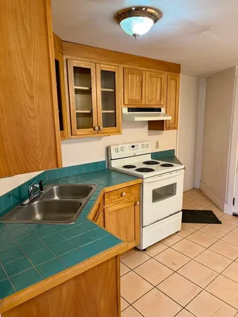 $189,499 | 46 Colrain Street, Greenfield, MA 01301