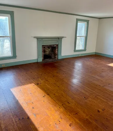 $189,499 | 46 Colrain Street, Greenfield, MA 01301