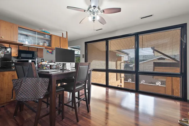 $550,000 | 9317 Kolmar Avenue, Oak Lawn, IL 60453