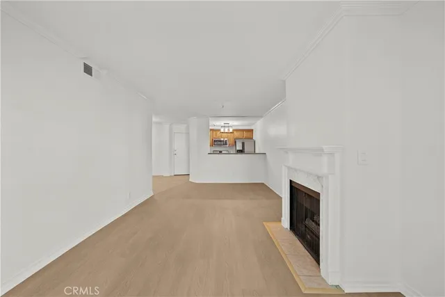 a view of main area with washer and dryer