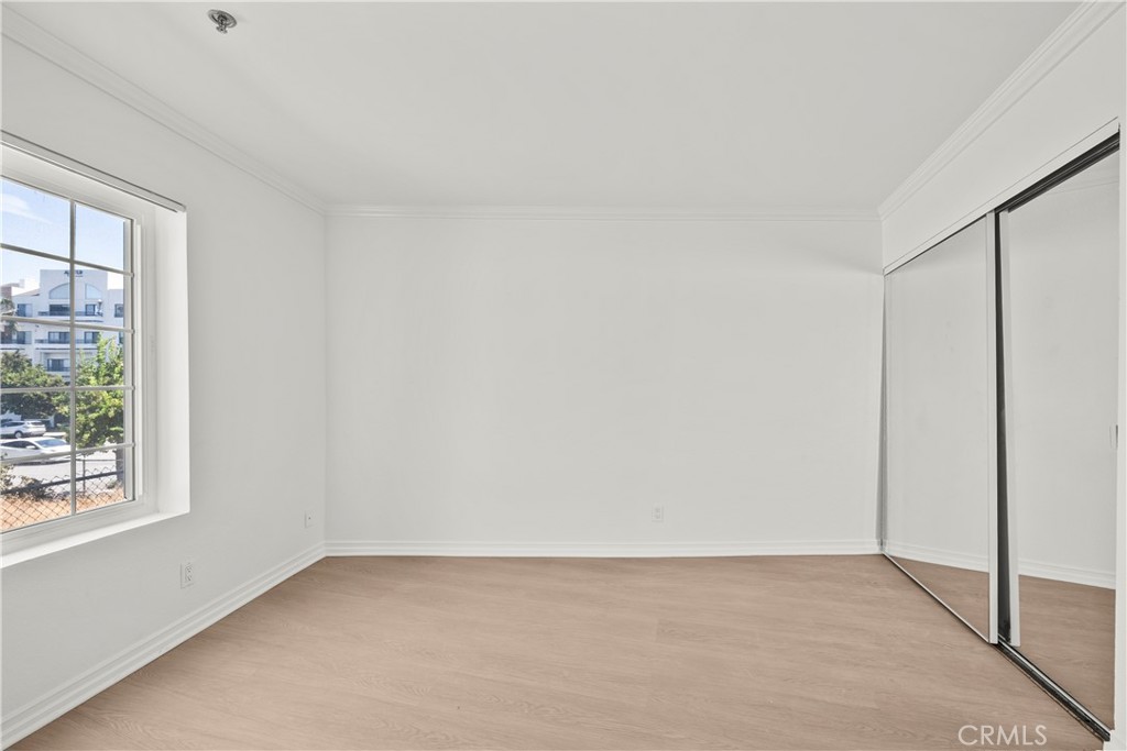 4401 Sepulveda Boulevard, Unit 107 Sherman Oaks, CA 91403 - Photo 20 of 25 a view of an empty room