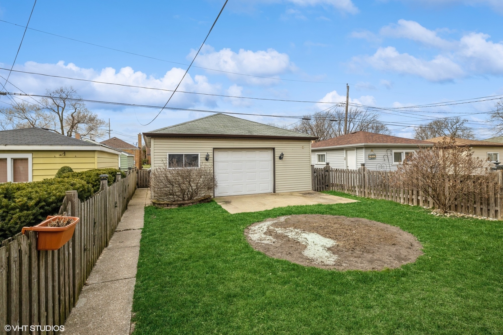 2426 Lathrop Avenue North Riverside, IL 60546 - Photo 12 of 12 a view of a patio with a yard