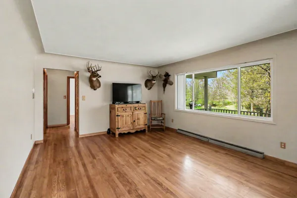 $314,900 | 2730 Bullard Road, Hartland, MI 48353