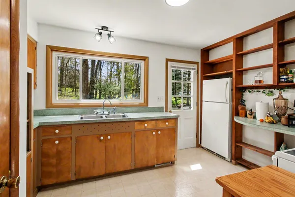 $314,900 | 2730 Bullard Road, Hartland, MI 48353