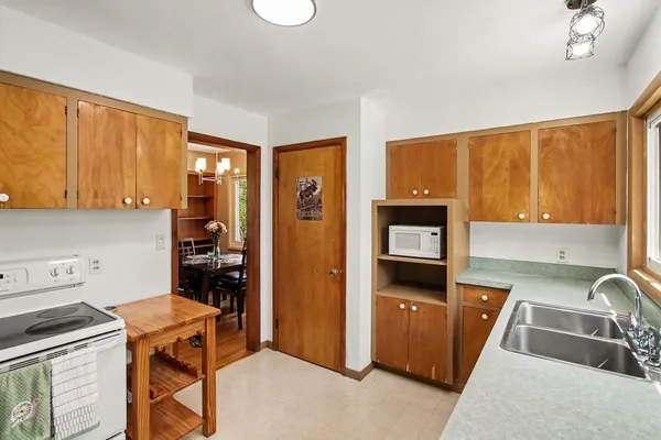 $314,900 | 2730 Bullard Road, Hartland, MI 48353