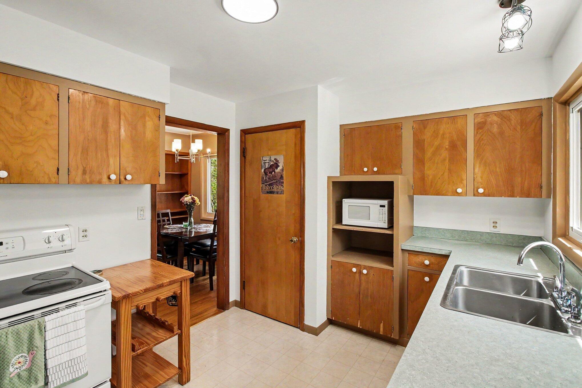 2730 Bullard Road Hartland, MI 48353 - Photo 15 of 29 013_file_9636