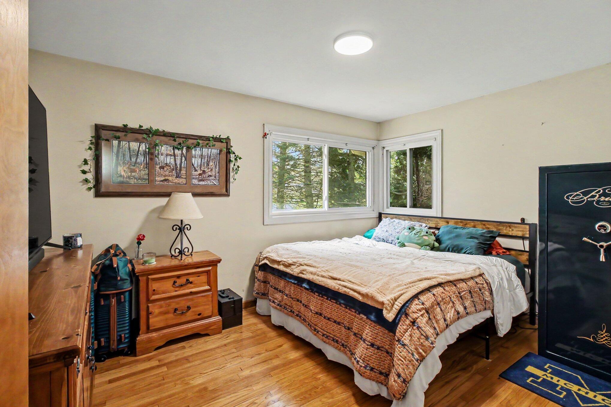 2730 Bullard Road Hartland, MI 48353 - Photo 16 of 29 014_file_6100