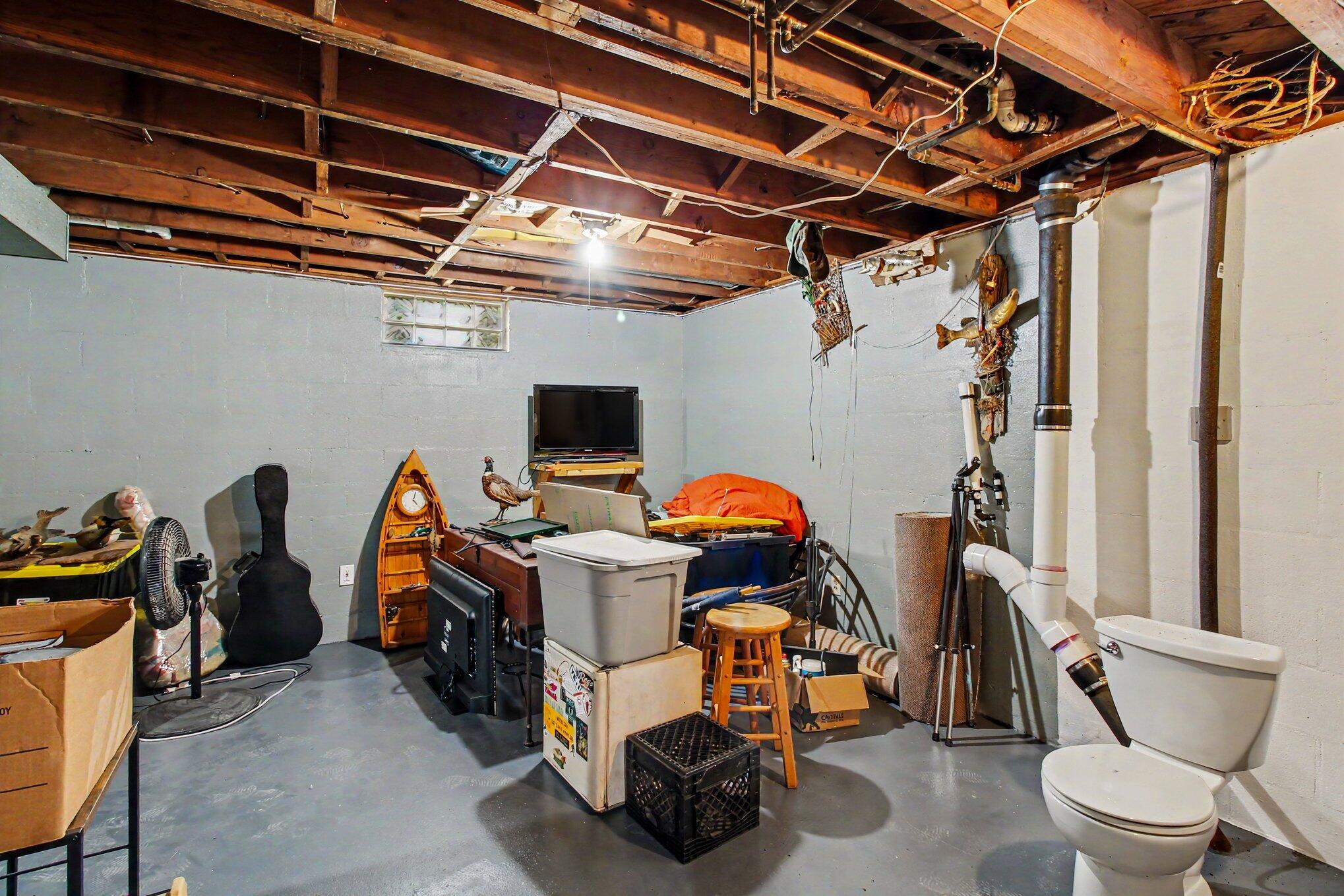 2730 Bullard Road Hartland, MI 48353 - Photo 25 of 29 021_file_4028