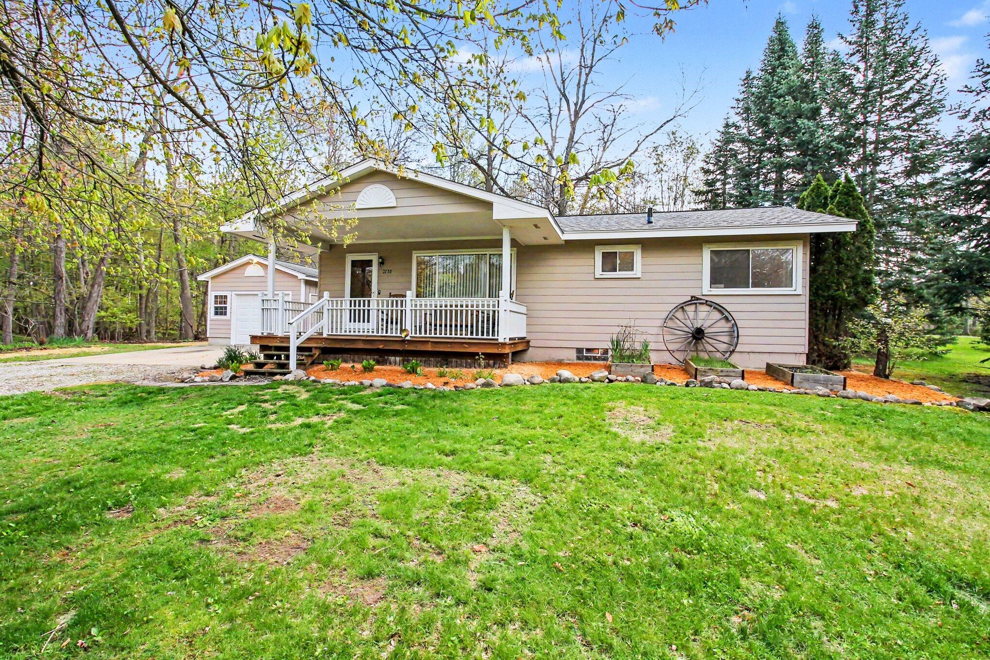 2730 Bullard Road Hartland, MI 48353 - Photo 6 of 29 005_file_8919