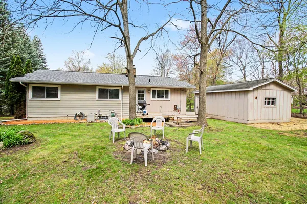 $314,900 | 2730 Bullard Road, Hartland, MI 48353