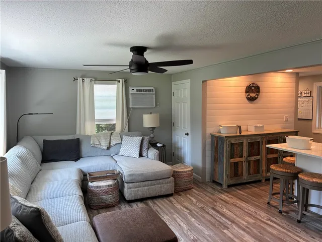 $3,000 | 283 Balsam Road, South Kingstown, RI 02879