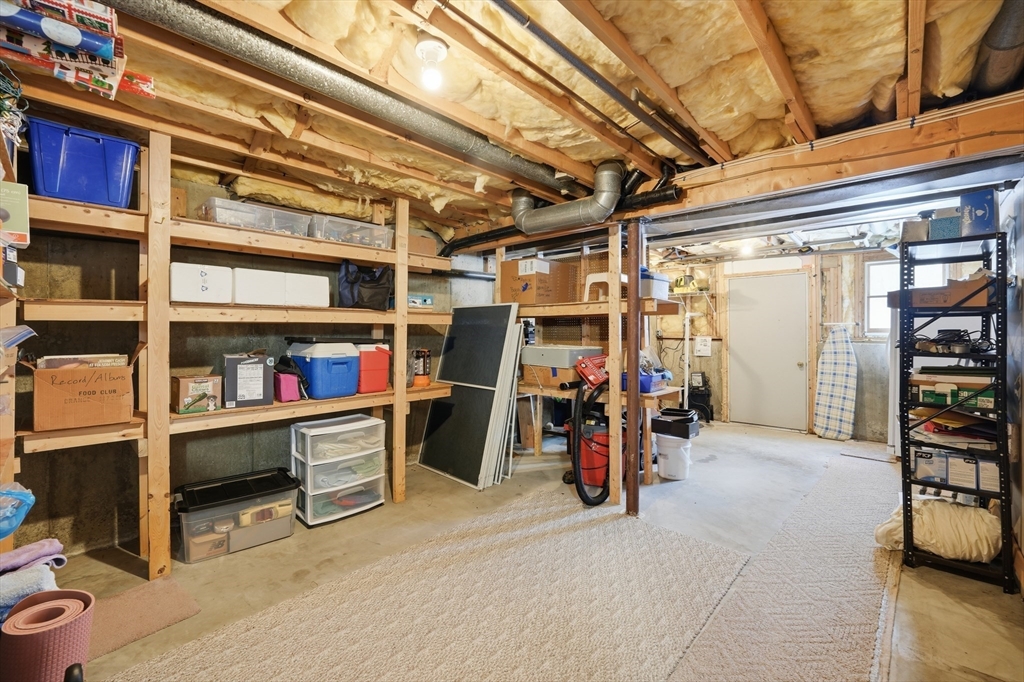 66 Penrose Street West Springfield, MA 01089 - Photo 22 of 31