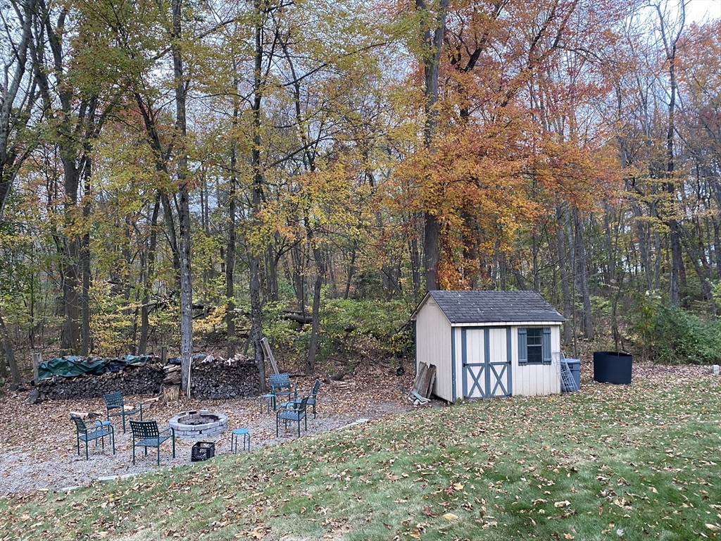 66 Penrose Street West Springfield, MA 01089 - Photo 28 of 31