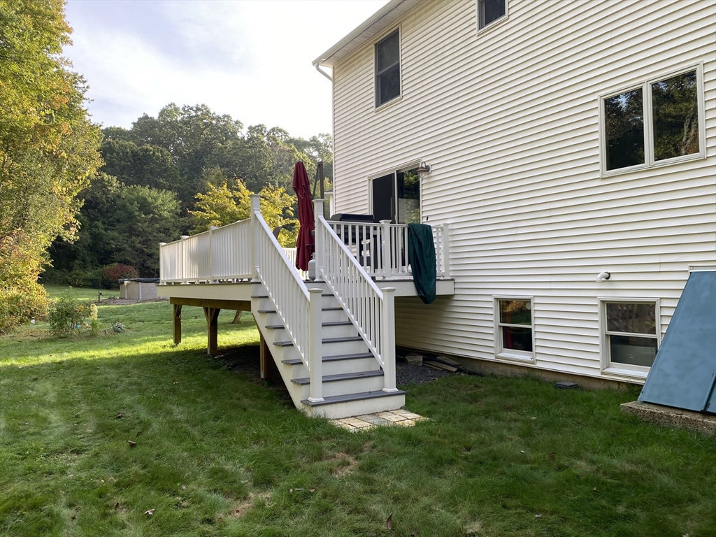 66 Penrose Street West Springfield, MA 01089 - Photo 29 of 31