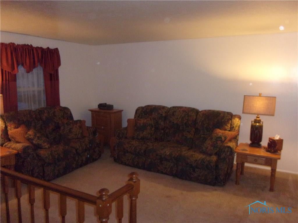 5487 Brook Point Road Toledo, OH 43611 - Photo 10 of 21 Gallery Image 10