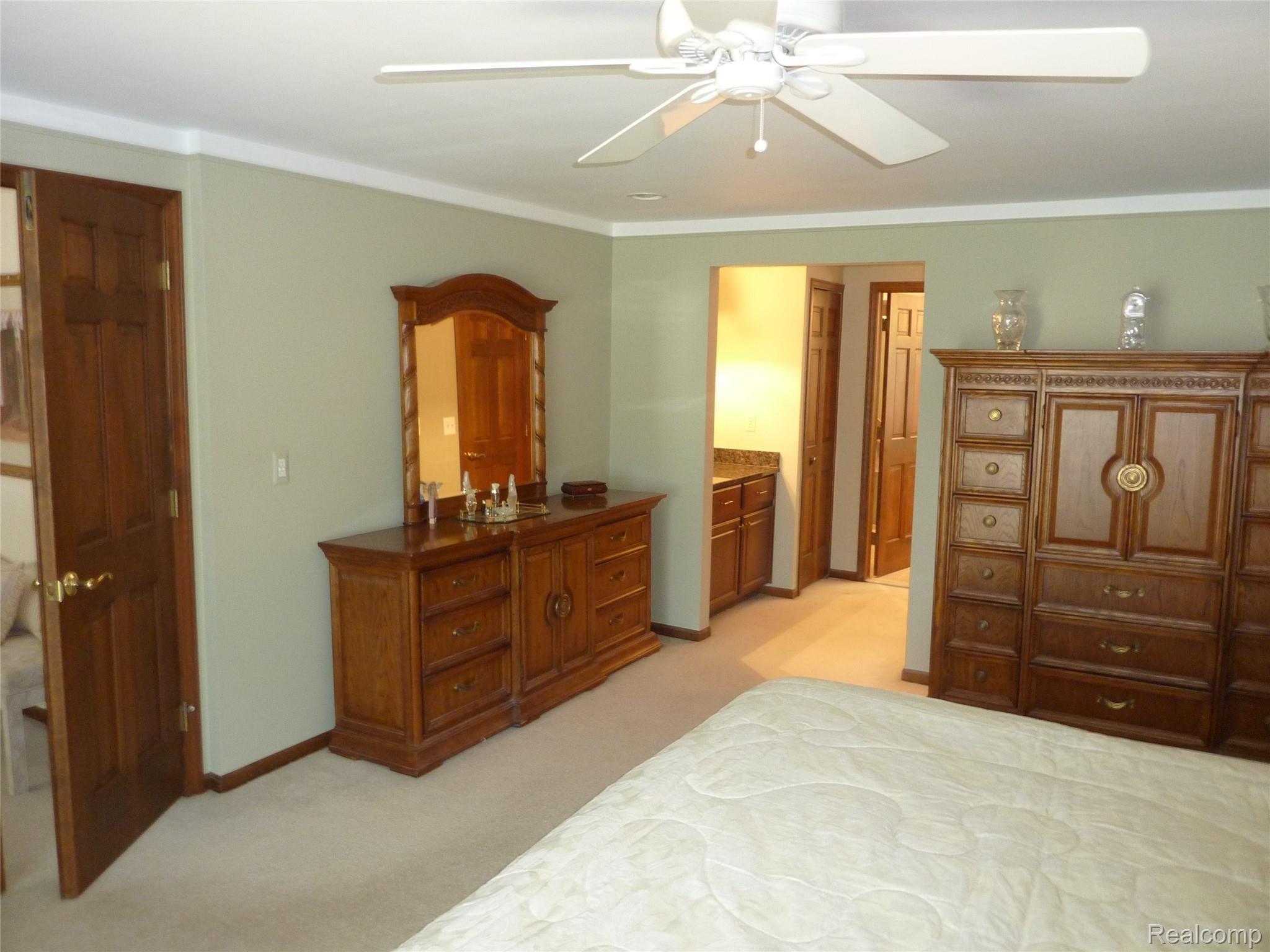 3421 Summit Ridge Drive Rochester, MI 48306 - Photo 39 of 58 P1080317.JPG