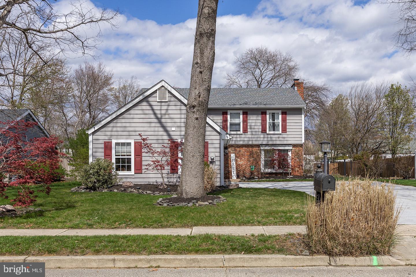 19 Draco Drive Sewell, NJ 08080 - Photo 2 of 34 front view of a house with a yard