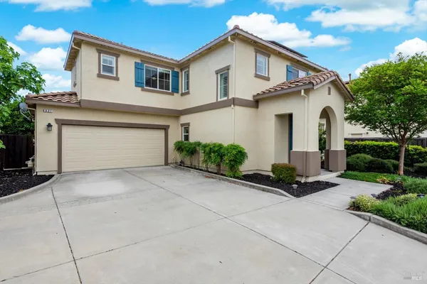 $635,000 | 621 Del Mar Circle, Vacaville, CA 95688