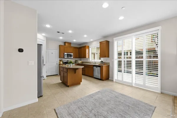 $635,000 | 621 Del Mar Circle, Vacaville, CA 95688