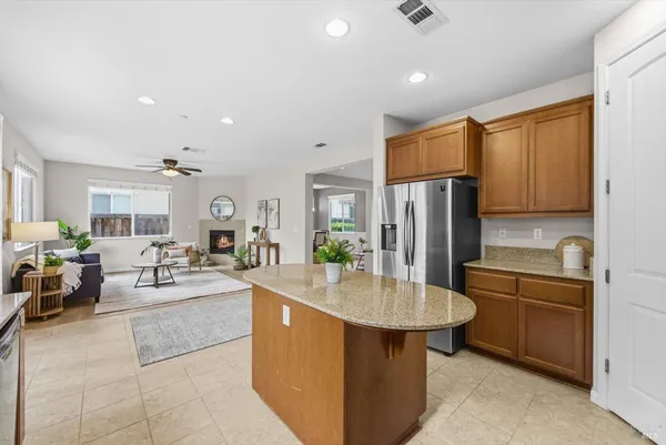 $635,000 | 621 Del Mar Circle, Vacaville, CA 95688