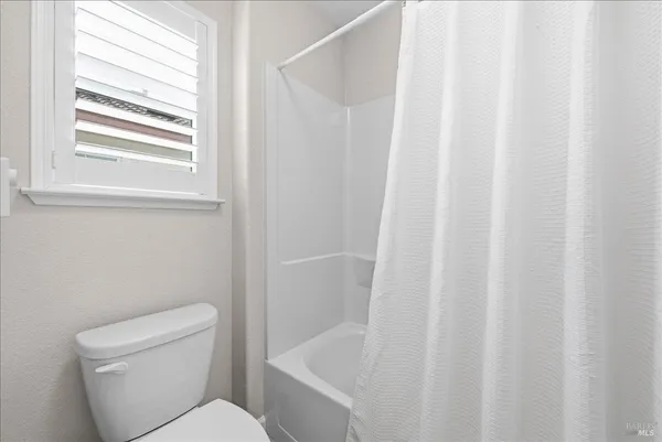 $635,000 | 621 Del Mar Circle, Vacaville, CA 95688